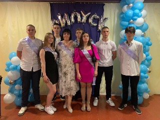 Останній шкільний вальс